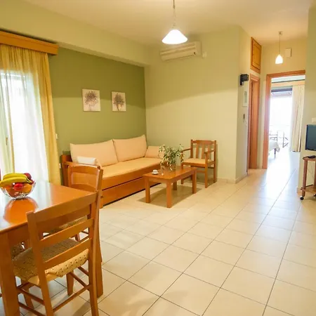 Hotel Polichni 3*
