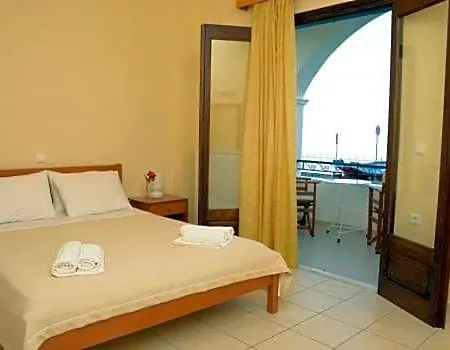 Polichni 3*