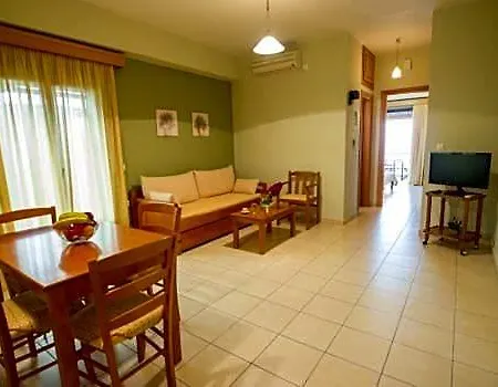Polichni 3*