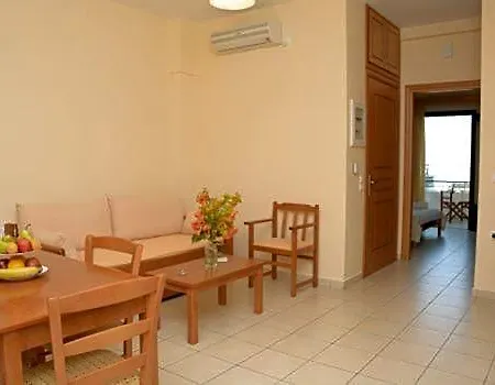 Polichni Hotel Leonídion