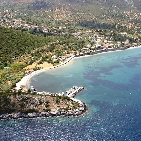 Hotel Polichni 3*
