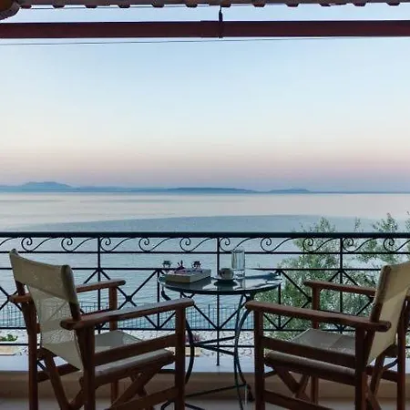 Hotel Polichni Leonídion