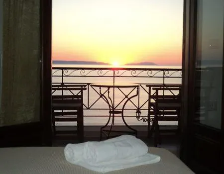 Polichni Hotel 3*