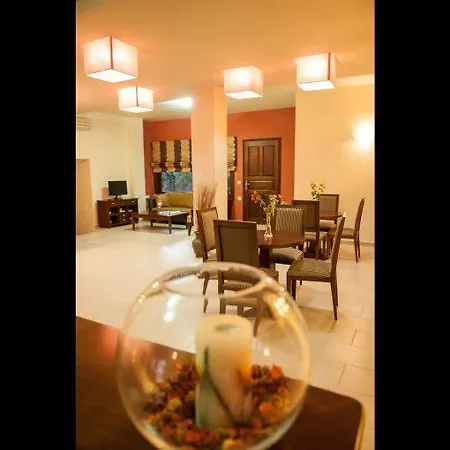 Hotel Polichni 3*