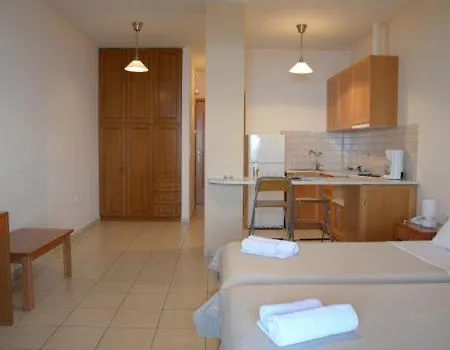 Polichni 3* Leonídion