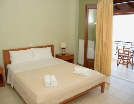 Polichni Hotel Leonidio