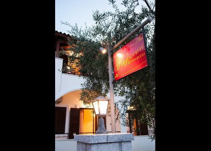 Polichni ホテル 3*