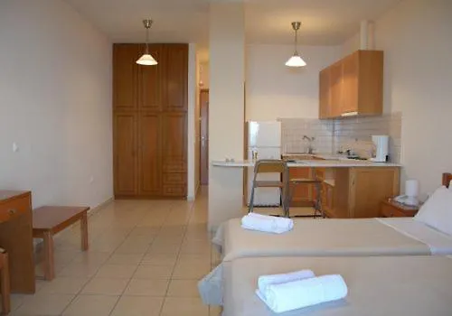 Polichni 3* Leonídion